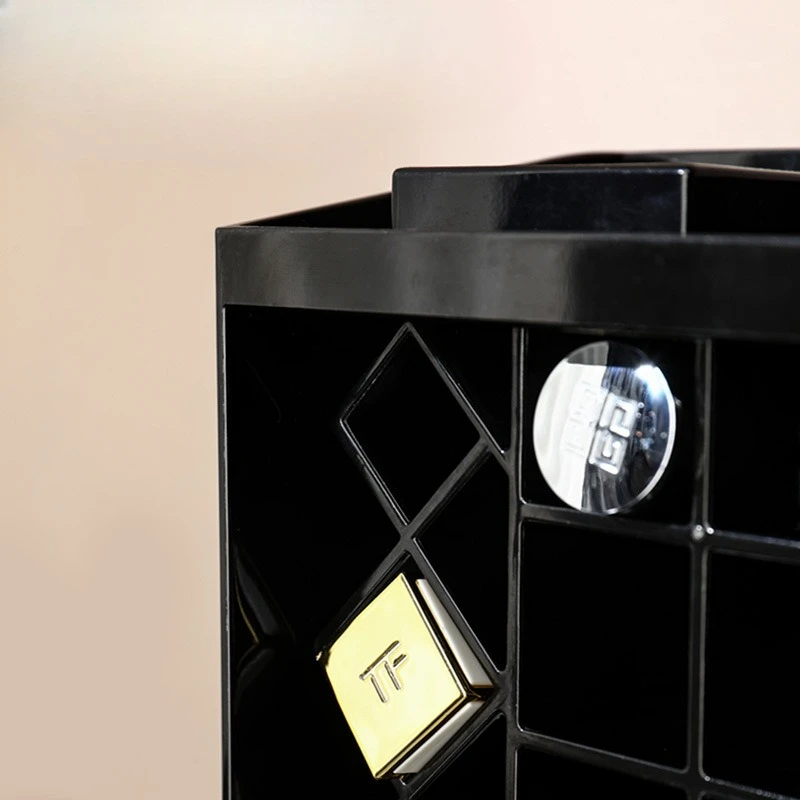 Luxe opbergdoos voor lippensti - Luxury High End Skincare recensie en prijs